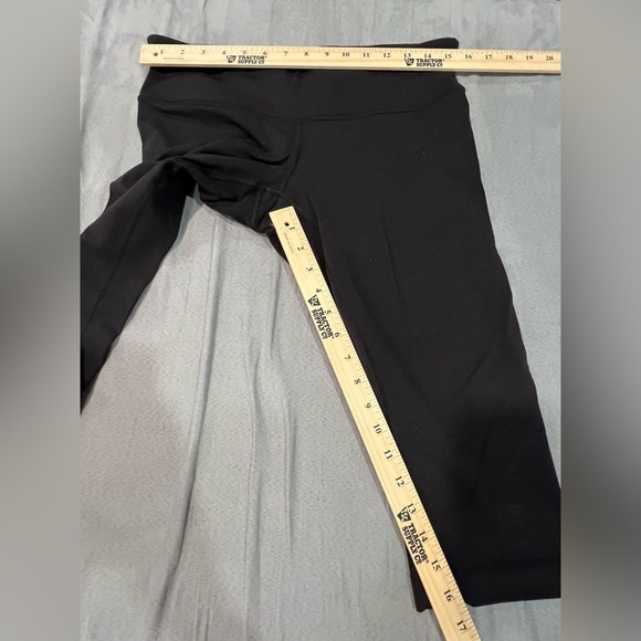 Lululemon Athletica Black Crop Leggings Drawstring Waist sz 10 - Picture 8 of 8